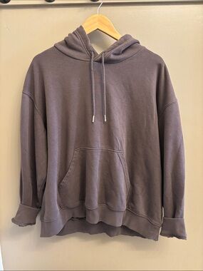 Women’s brown sweater